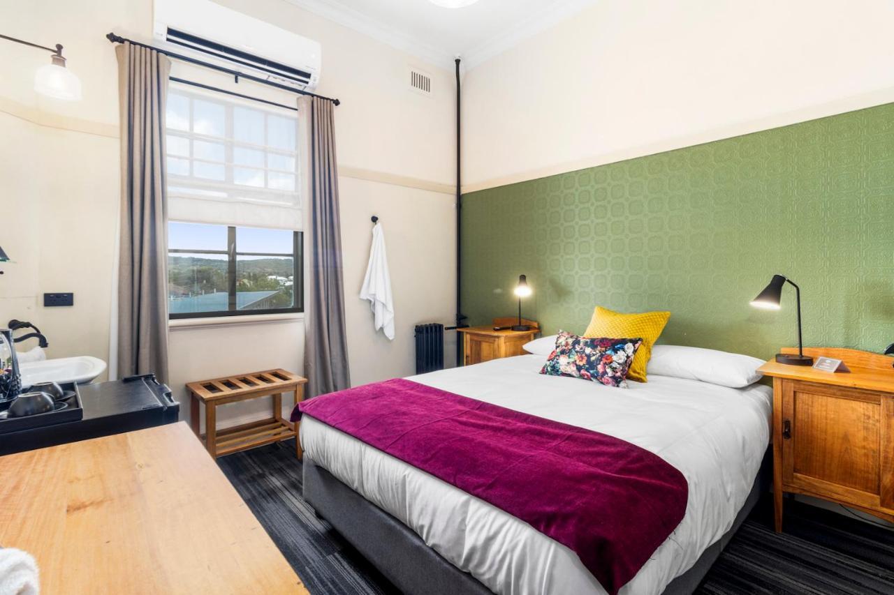 Hotel Queanbeyan Canberra Esterno foto
