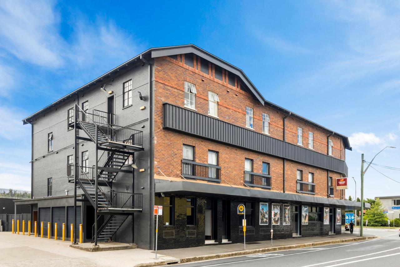 Hotel Queanbeyan Canberra Esterno foto