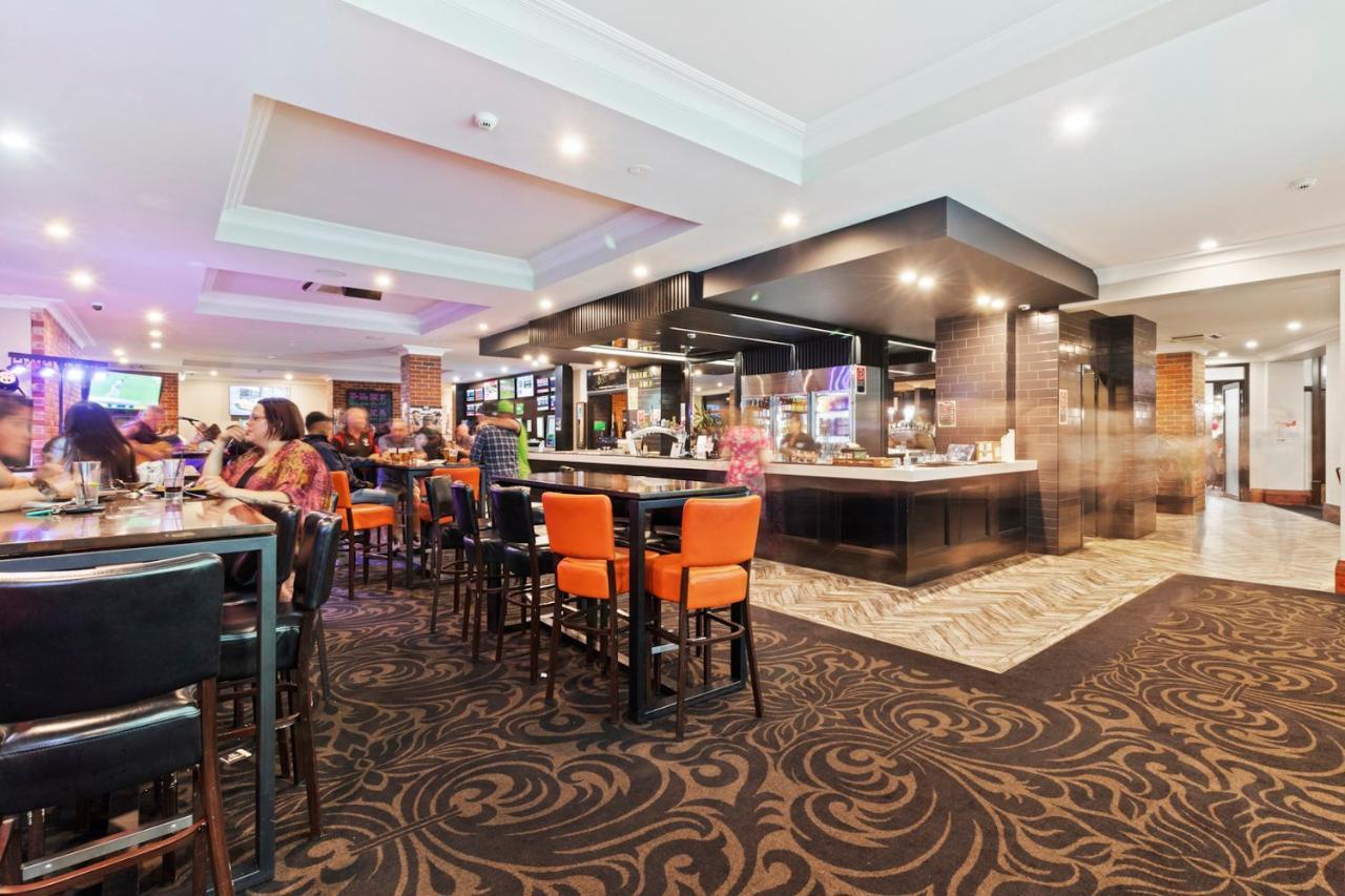 Hotel Queanbeyan Canberra Esterno foto
