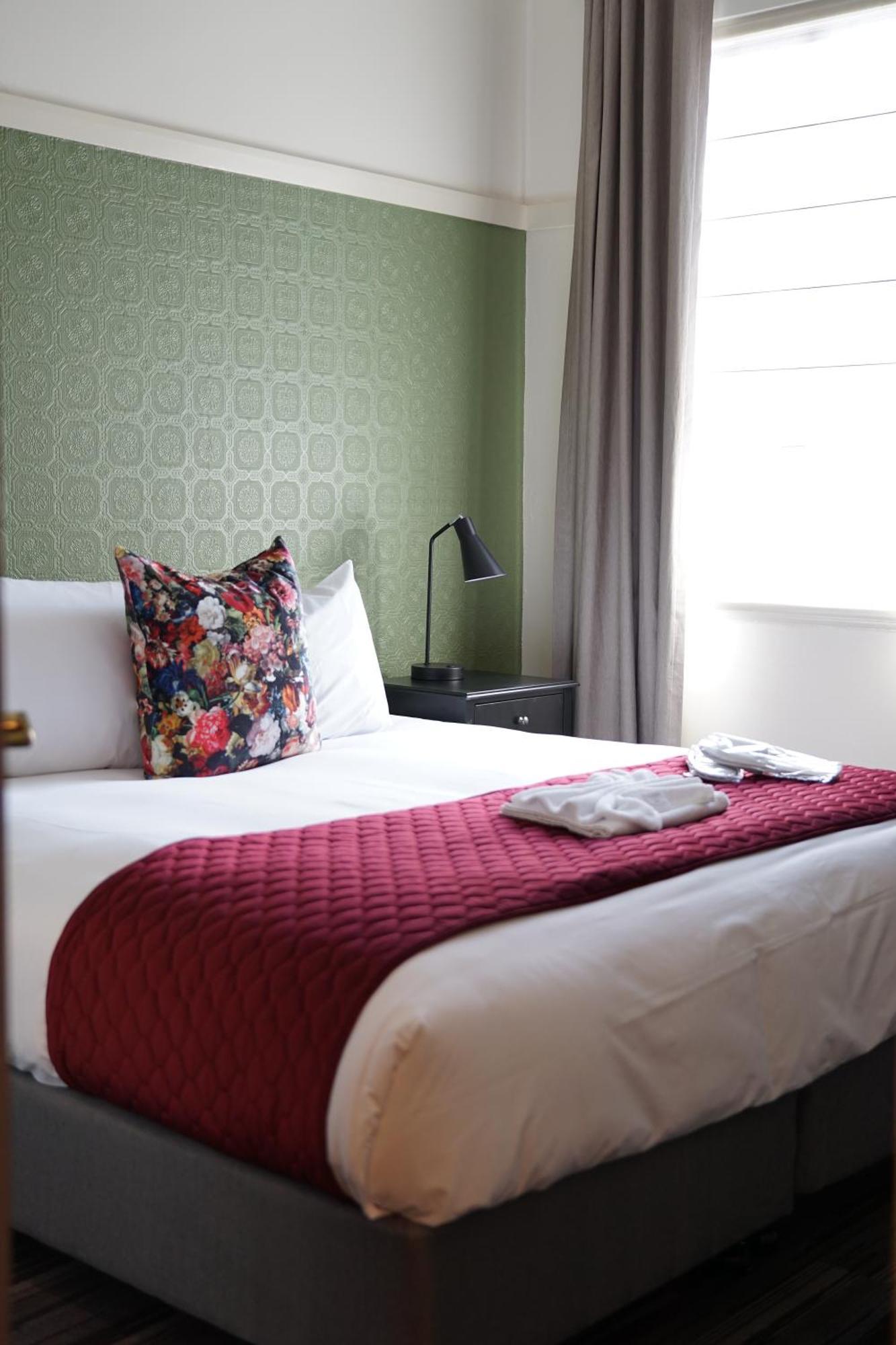 Hotel Queanbeyan Canberra Esterno foto