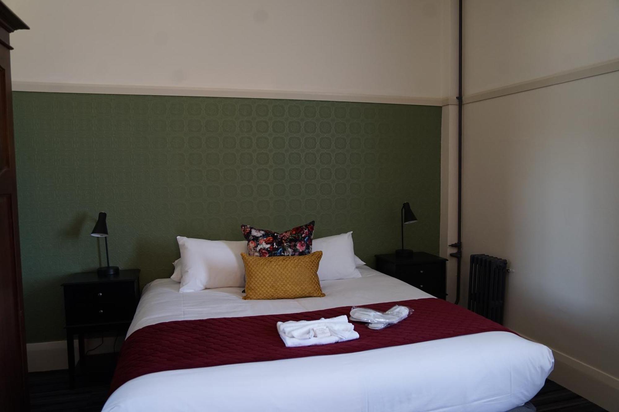 Hotel Queanbeyan Canberra Esterno foto